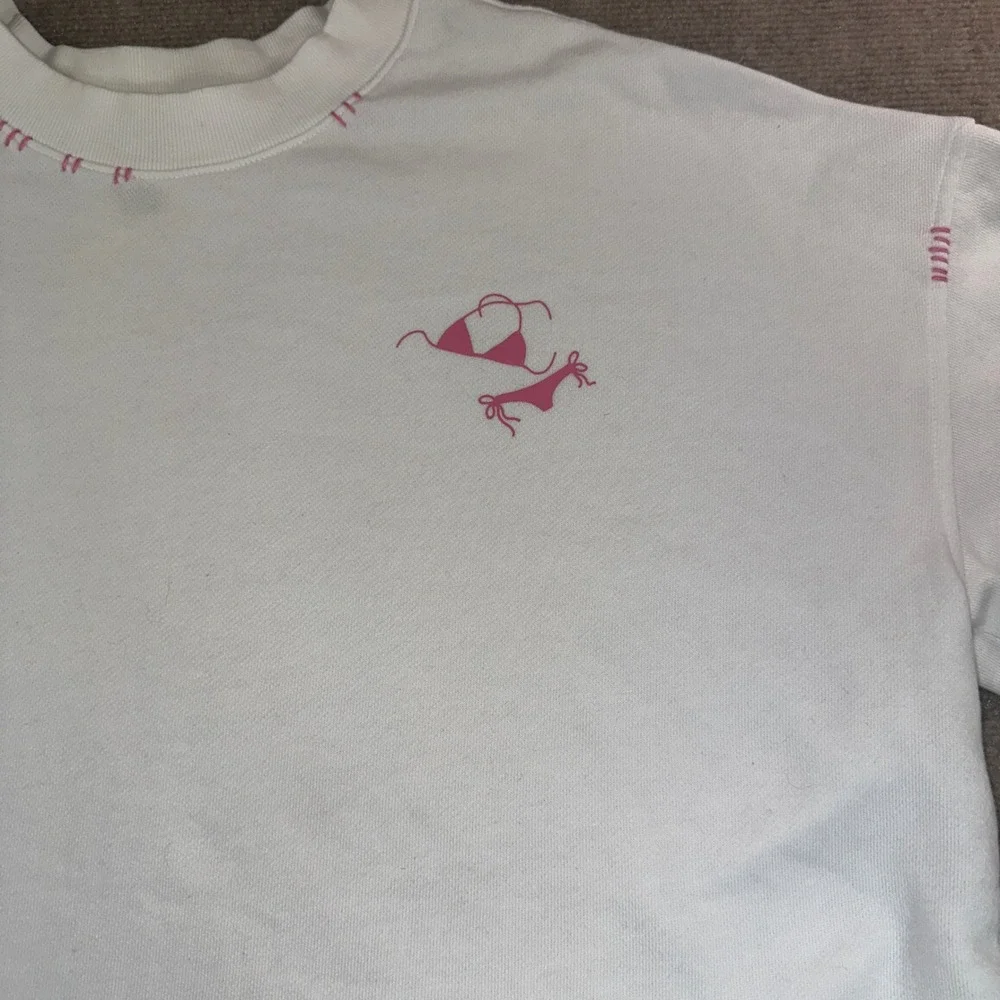 Wild Fable White Cropped Sweatshirt XL I'd Rather Be At The Beach Bikini Graphic - Picture 2 of 8